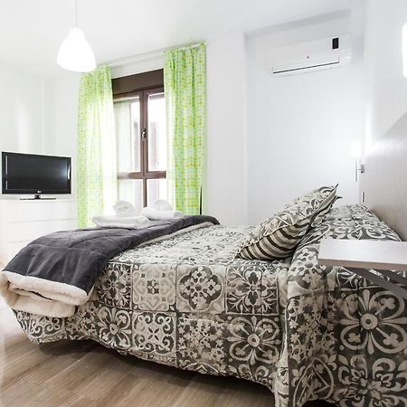 C&V Apartamentos - Horno De Marina Гранада Екстериор снимка